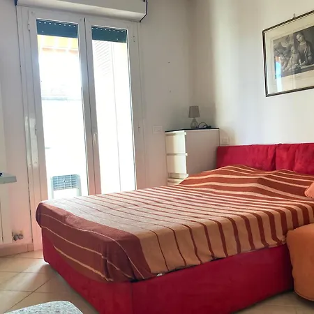 Casa Di Ettore شقة ألبينغا